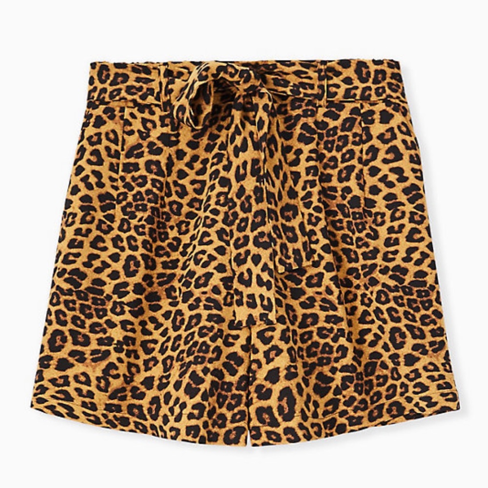Torrid Leopard Crepe Mid Shorts // 3X